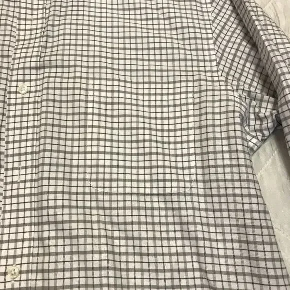 Lands' End 16 - 32 regular plad long sleeve dress shirt‎ - Picture 2 of 3